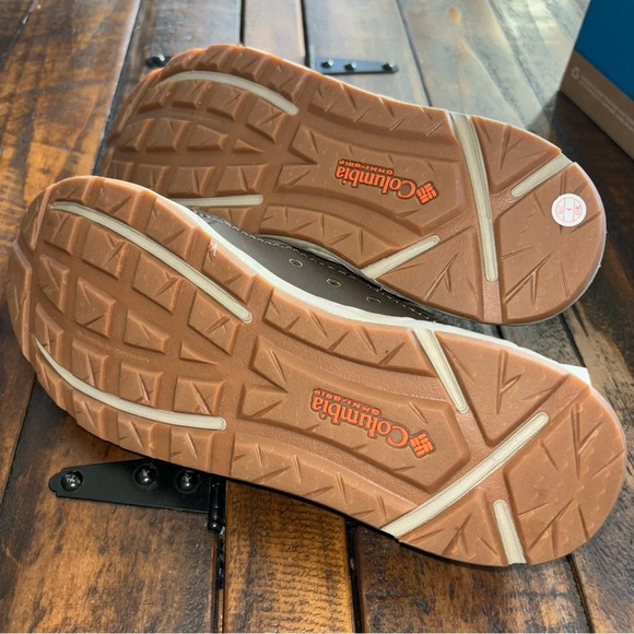 Columbia Men’s sz 8 - Picture 8 of 9